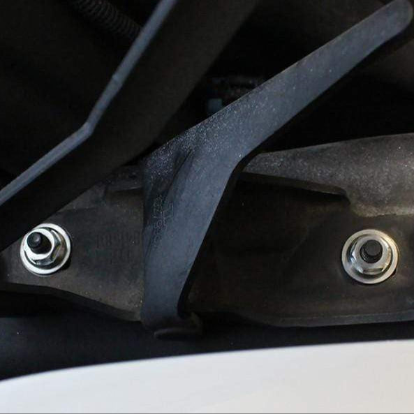 Chevrolet C5 Corvette & Z06 (1997-2004) Titanium Dress Up Bolts Engine Bay Kit - DressUpBolts.com